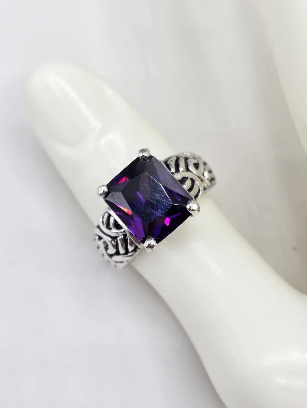 Swarovski Crystal Elements Silver Statement Ring Purple Amethyst Size 8